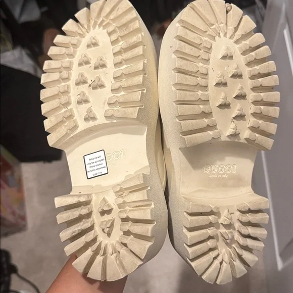 Gucci Women's Cream Perforated Mules - Picture 2 of 7